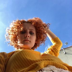 Meet your Posher, Ella